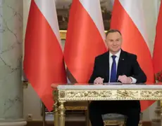 Presidente da Polônia veta liberação da pílula do dia seguinte