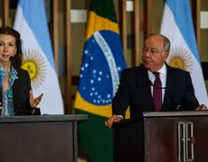 Chanceler diz que Argentina quer manter relações com Brasil mesmo após Milei visitar Musk