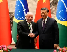 Lula quer desdolarização proposta pela China, mas comércio exterior do Brasil é dominado pelo dólar