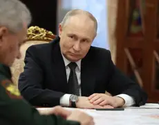 Putin demite ministro da Defesa, criticado por falta de resultados na guerra
