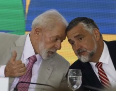 Lula comunica demissão de Pimenta e Sidônio Palmeira assume comunicação do Governo