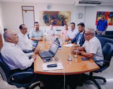 Cícero Lucena exonera equipe, determina que servidores reapresentem certidões e anuncia cruzamento de dados com TCE