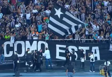 Gols do Fantástico: Botafogo entra no G-4 do Brasileirão, e John Textor vai para a galera no Nilton Santos