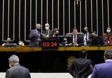 Congresso derruba veto de Bolsonaro à Lei Aldir Blanc 2