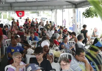 Sacolão popular em SP recebe primeiros alimentos fornecidos pelo PAA