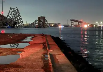 Ponte colapsada nos EUA: investigadores recuperam caixa preta do navio que se chocou contra estrutura
