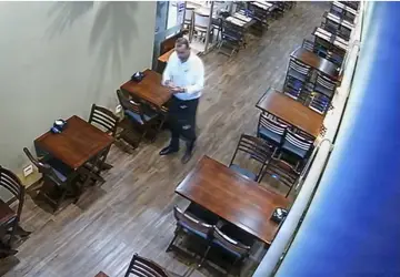 Polícia investiga se garçom suspeito de importunar cliente em banheiro de restaurante fez fotos de outras vítimas