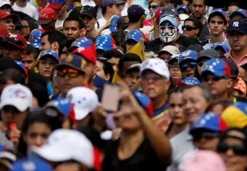 Venezuela: oposição a Maduro confirma Edmundo González como candidato para eleição presidencial