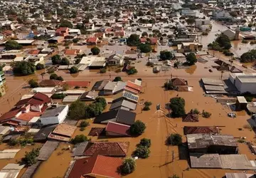 Amazonenses afetados pelas enchentes no RS relatam apreensão para próximos dias: 'estamos em compasso de espera'