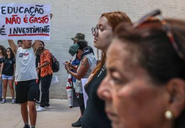 Servidores públicos defendem melhores salários e condições de trabalho