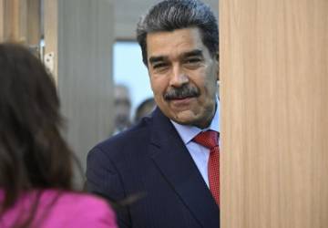 Maduro abranda discurso contra os EUA e defende 