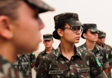 Forças Armadas iniciam alistamento voluntário feminino