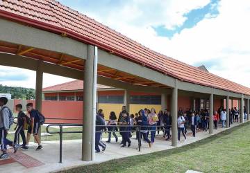 A gestão compartilhada de escolas melhora a educação? SIM