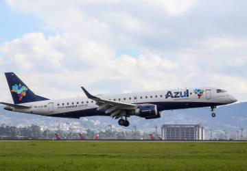 Azul bate recorde no transporte de passageiros