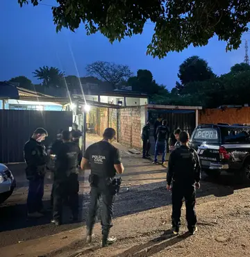 Operação mira grupo suspeito de roubos a fazendas e empresas no Paraná