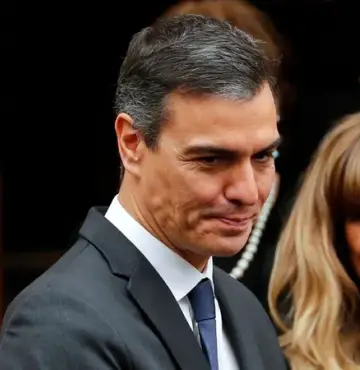 Sánchez anuncia permanência no governo da Espanha após denúncias contra esposa