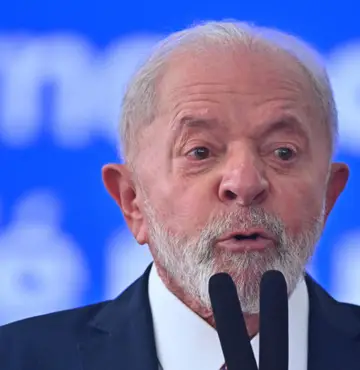Lula critica empresas e diz que 