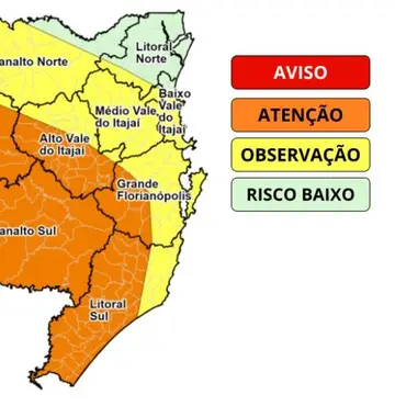 Chuva intensa deve continuar em SC e Defesa Civil alerta para risco alto de alagamentos