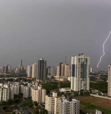 MT tem alerta para chuvas intensas, ventos de até 100 km/h e risco de alagamentos; veja previsão