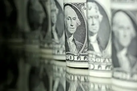 Dólar opera em alta, mas segue abaixo de R$ 4,70
