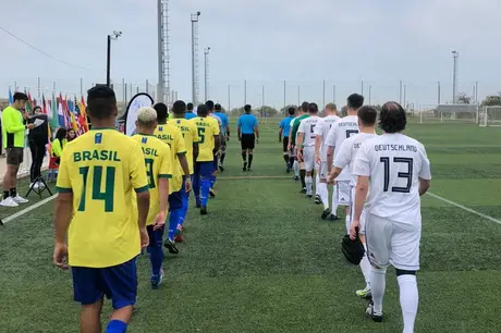 Brasil atropela Alemanha e vai às quartas do Mundial de Futebol PC