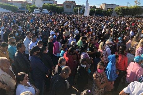 88 anos da morte de Padre Cícero:
fiéis lotam Largo da Capela do Socorro para celebrar data, em Juazeiro do Norte