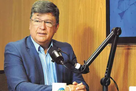  Carlos Viana quer ser candidato à Prefeitura de BH 