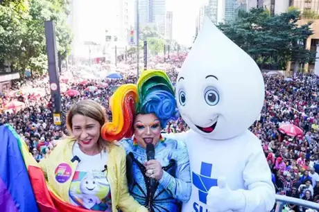 Zé Gotinha na Parada LGBTQIA+ faz deputados baterem boca