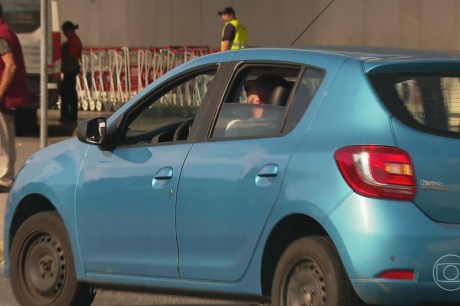 Rio proíbe cobrança de taxa extra para uso de ar-condicionado em carros de aplicativo