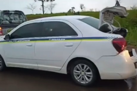 Taxistas acusam policiais do Gefron de causar acidente na rodovia BR-317, no interior do Acre