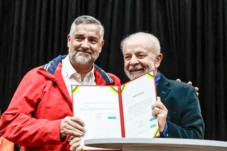 Pimenta fora do governo desfalca defesa de Lula, avaliam setores do PT