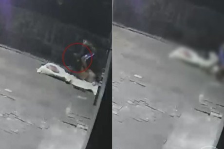 Mulher é morta a facadas em calçada no Recife; vídeo mostra assassinato e fuga de criminoso