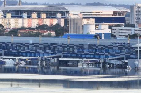 Aeroporto de Porto Alegre deve apresentar em 4 semanas um plano com data de reabertura