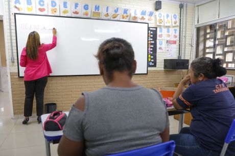 Pé-de-Meia: entenda como a frequência do aluno influencia o pagamento