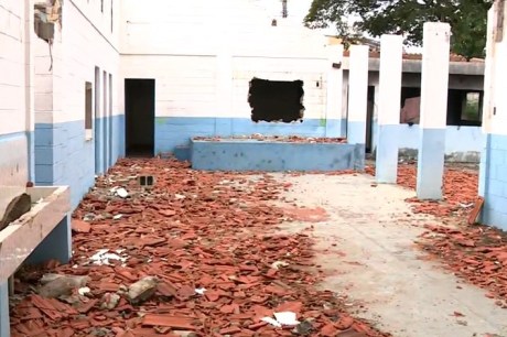 Abandono do centro de convivência do Jardim Capivari, em Campinas, preocupa moradores