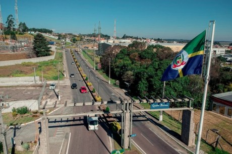 Prefeitura de Quatro Barras abre concurso público com 96 vagas e salários de até R$ 23,6 mil