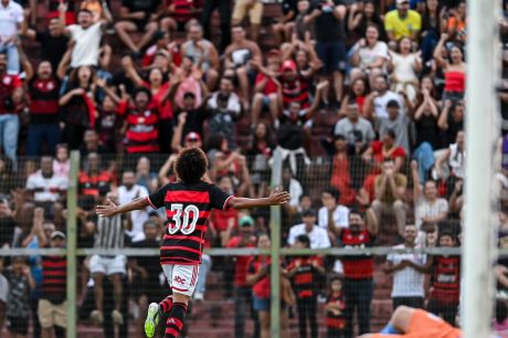 Flamengo estreia na Copinha com goleada de 5 a 0