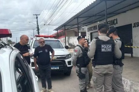 Homem é morto com sete tiros em via pública no bairro do Valentina