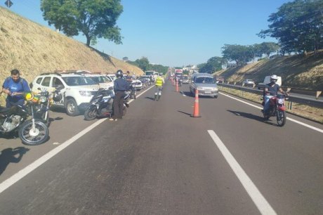 Polícia Militar faz operação especial nas estradas de São Paulo