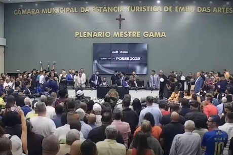 Câmara de Embu das Artes elege Mesa Diretora sem tumulto após Justiça determinar nova votação