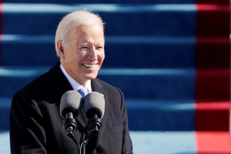 Em discurso de despedida, Biden deseja sucesso a Trump e fala em ameaças à democracia dos EUA